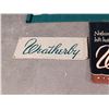 Image 4 : 3 WEATHERBY VINYL BANNERS 2 LG/ 1 SM