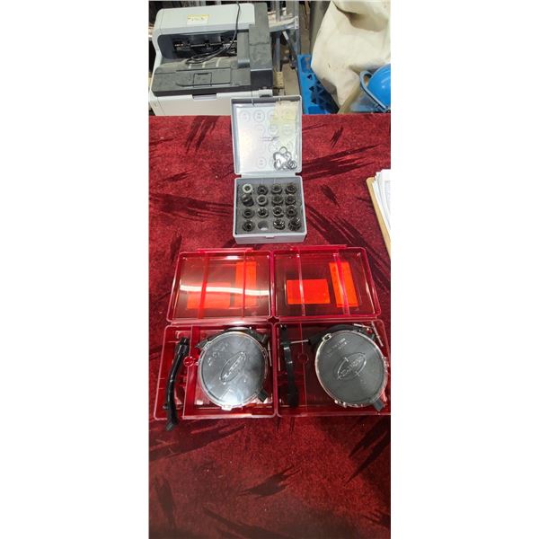 TWO LEE PRO 1000 PRIMING ATTACHEMENTS - CONVERSION KIT TO CHANGE PRIMER ...