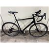 Image 2 : CANNONDALE SYNAPSE BLACK 22 SPEED RACING STYLE ROAD BIKE WITH FULL DISC BRAKES