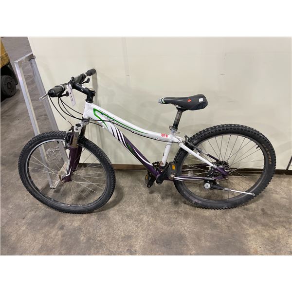 SPECIALIZED MYKA WHITE 21 SPEED FRONT SUSPENSION MOUNTAIN BIKE ( 15 FRAME SIZE )