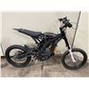 Image 2 : SURRON E-BMX FULL SUSPENSION ELECTRIC ASSISTED BIKE WITH FULL DISC BRAKES