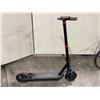 Image 2 : INMOTION BLACK ELECTRIC FRONT SUSPENSION STANDING SCOOTER ( NO KEYS, NO CHARGER, RUNNING CONDITION