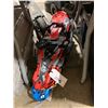 Image 1 : 2 PAIR OF SNOW MOUNTAIN 826+929 FABER RED+BLUE SNOWSHOES