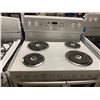 Image 2 : MOFFAT MCB757DM3WW WHITE ELECTRIC COIL TOP 4 BURNER OVEN *BROKEN GLASS*