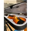 Image 2 : CORELLI VIOLIN 9100-2 LIGHT WOOD VIOLIN WITH BOW IN HARD CARRY CASE ( MADE IN CANADA )