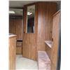Image 16 : 1988 TravelAire 5th Wheel 22' Camper   -VIN. T225DG6J1T20151