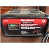 Image 2 : Motomaster Battery Charger