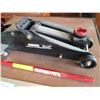 Image 2 : Motomaster 2 1/2 Ton Floor Jack (Never Used)