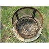 Image 3 : Fire Pit with Fire Bricks