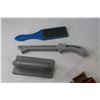 Image 4 : Blade Honing Compound - Garden Twine - Yale Lock - Measuring Tape - Sander Handle - Pet Brush