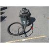 Image 1 : **5 Gallon Shop Vac