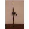 Image 2 : *Shakespeare Sea Wonder Ocean Fishing Rod and Reel - 60" Rod