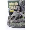 Image 2 : The Walking Dead 4th Season on DVD and Stand