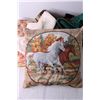 Image 2 : Horse Pillow and Assorted Linens