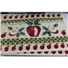 Image 2 : Outdoor Pillow, Snowbrush, (6) Apple Placemats