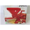 Image 3 : The Tomato Press (NIB)