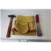 Image 1 : Carpenters Pouch - Hammer - Absco Stapler