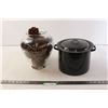 Image 1 : Vase of Pinecones, Canner