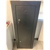 Image 1 : Homak Steel Gun Cabinet with Key