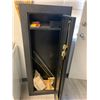 Image 2 : Homak Steel Gun Cabinet with Key