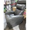 Image 2 : Leather Like Electric Reclining Chair with USB Charging Ports