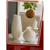 Image 2 : Galleria Set of 2 Porcelain Vases