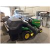 Image 2 : John Deere X304 Ride On Lawn Mower