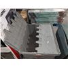 Image 2 : Canadian Tire Interlocking Closure Lid Storage Tote