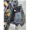 Image 1 : Collapsible wagon - Damage to Handle as shown