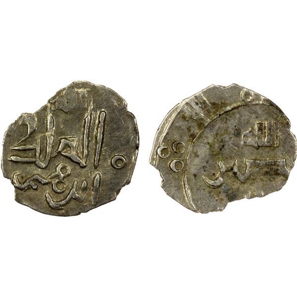 LATER HABBARIDS OF SIND: Unknown ruler, 5th century Hijri, AR damma (0.15g), NM, ND, EF