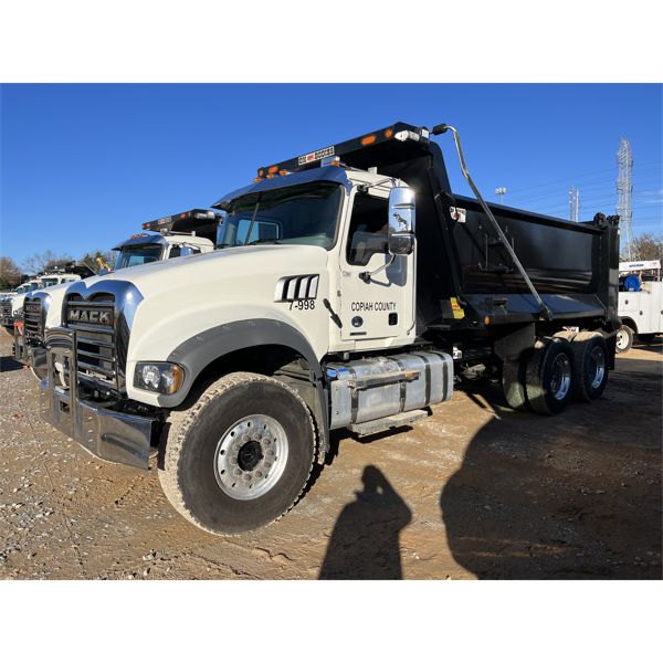 2022 MACK GR64F Dump Truck