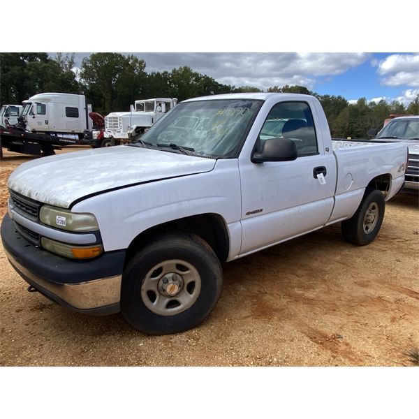 2002 CHEVROLET SILVERADO 1500 Pickup Truck