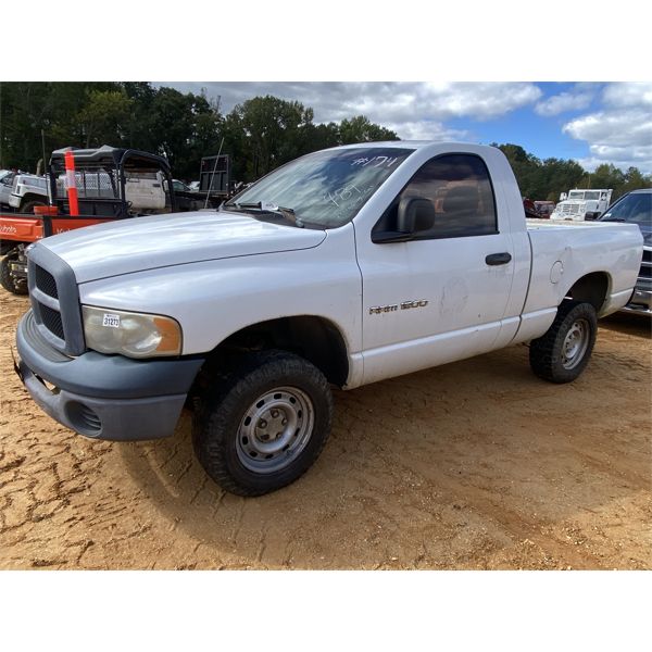 2005 DODGE RAM 1500 Pickup Truck