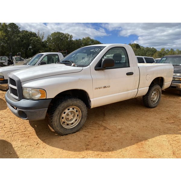 2005 DODGE RAM 1500 Pickup Truck