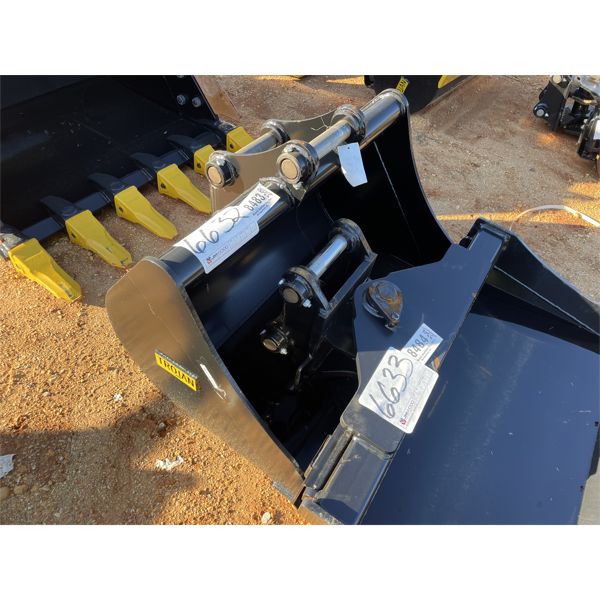 TROJAN 50CL-DC 42" CLEANOUT BUCKET