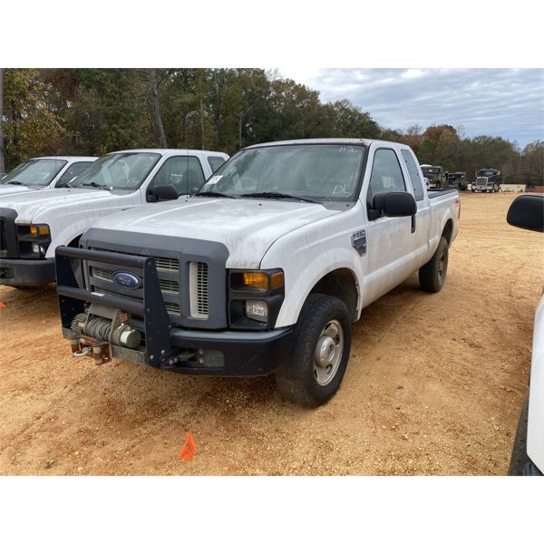 2008 FORD F250 XL Pickup Truck