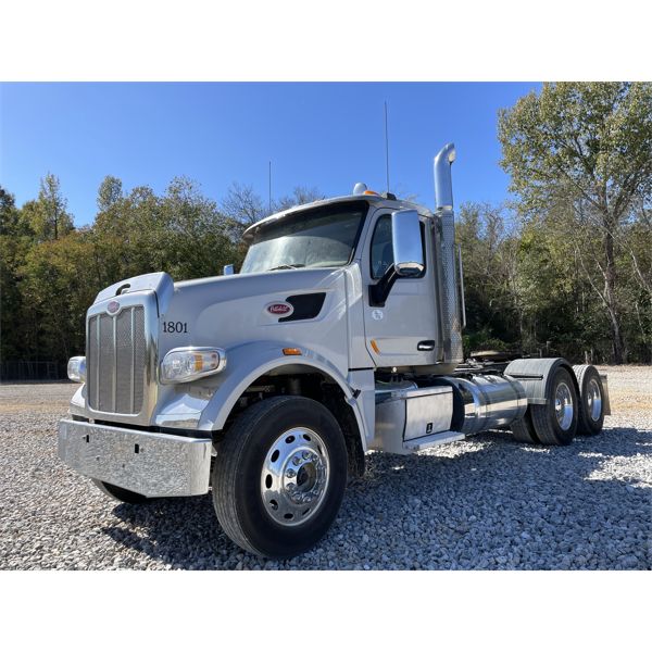 2022 PETERBILT 567 Day Cab Truck