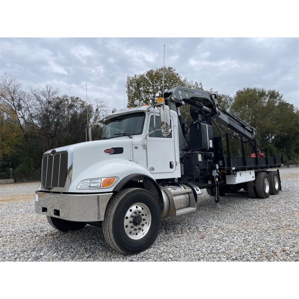 2020 PETERBILT 348 Grapple Truck