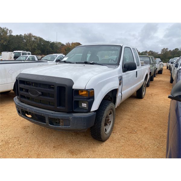 2008 FORD F250 XL Pickup Truck