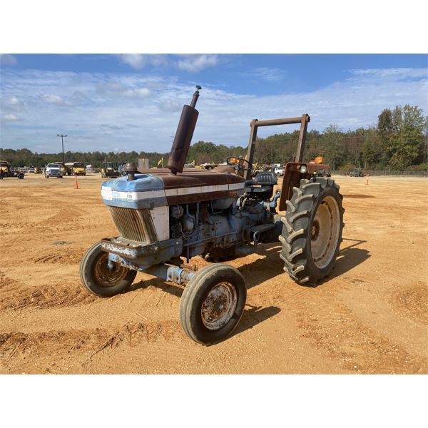 1982 FORD 5610 Farm Tractor