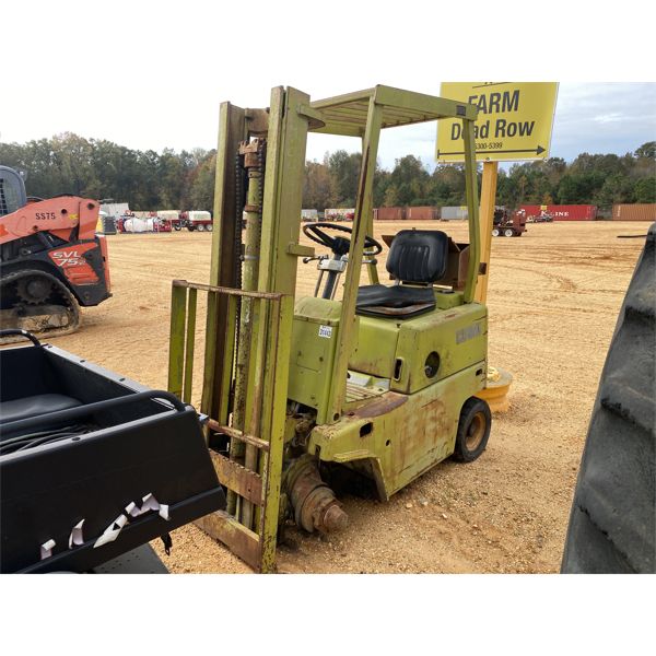 1980 CLARK C500Y20 Forklift - Mast