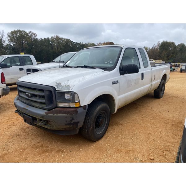 2003 FORD F250 XL Pickup Truck