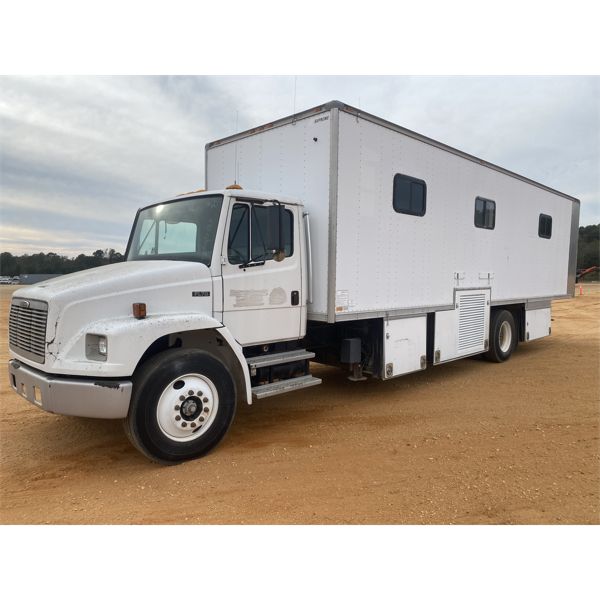 2001 FREIGHTLINER FL70 OFFICE TRUCK