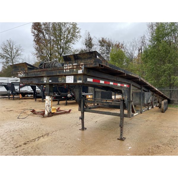 2005 CUSTOM WELDING  Car Carrier Trailer