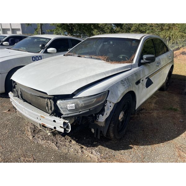 2014 FORD TAURUS Automobile