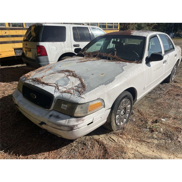 2006 FORD CROWN VICTORIA Automobile