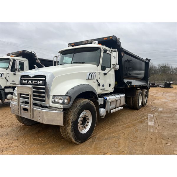 2018 MACK GU713 Dump Truck