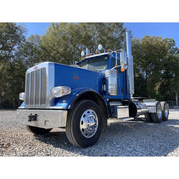 2024 PETERBILT 389 Day Cab Truck