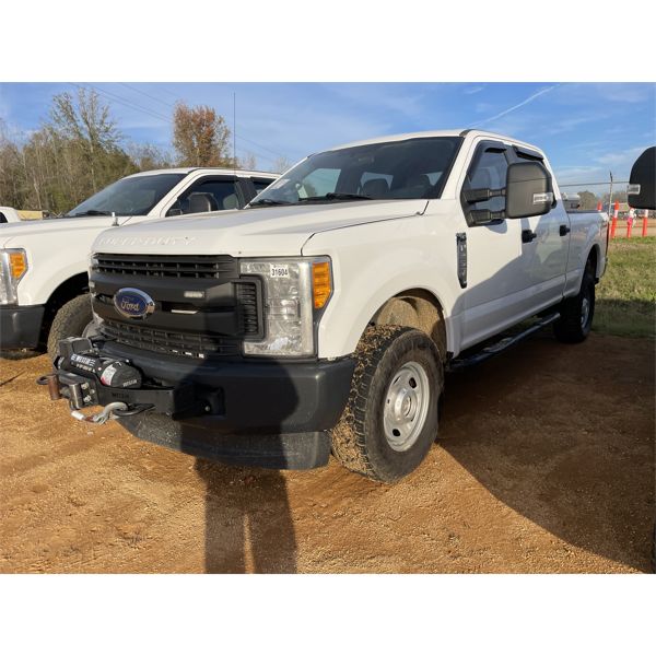 2017 FORD F250 XL Pickup Truck