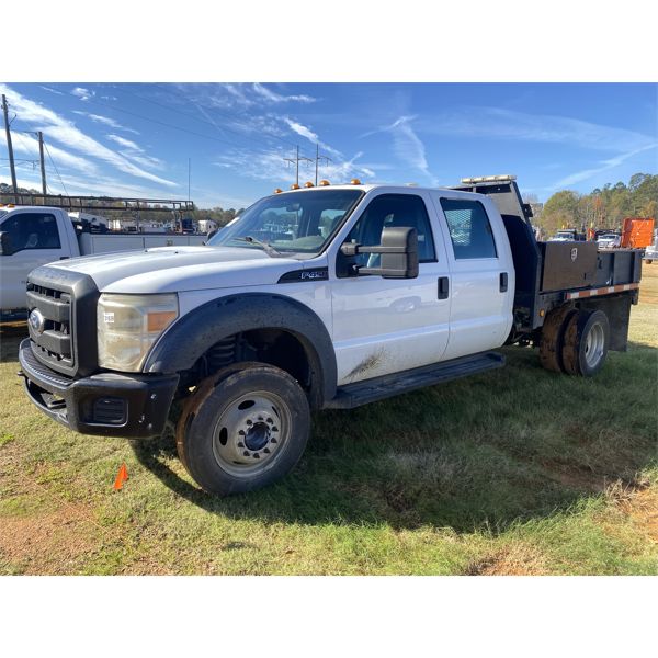 2011 FORD F450 XL Flatbed Truck